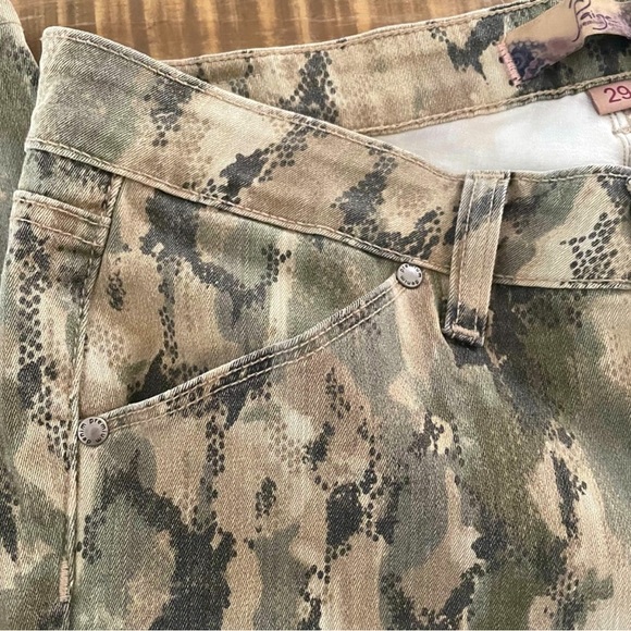 Paige Denim Jeans - Picture 2 of 6